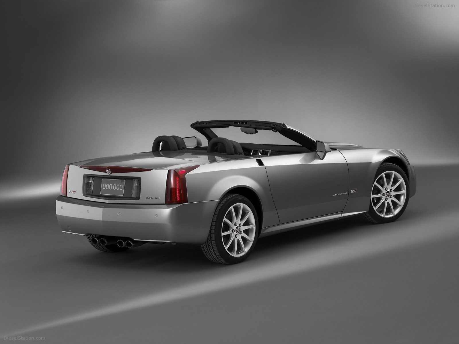 Cadillac XLR V